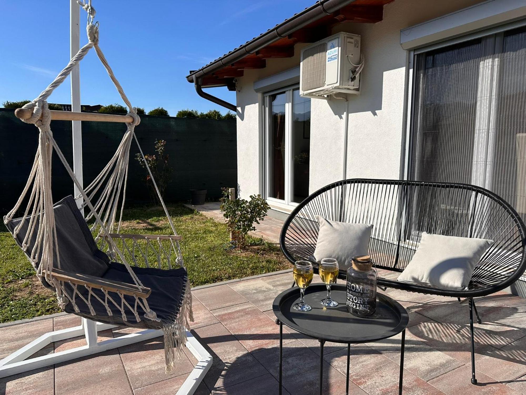 Holiday Home Emma Bihać Екстериор снимка