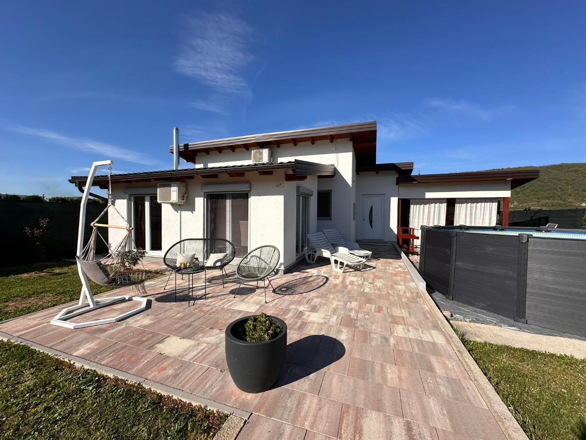 Holiday Home Emma Bihać Екстериор снимка