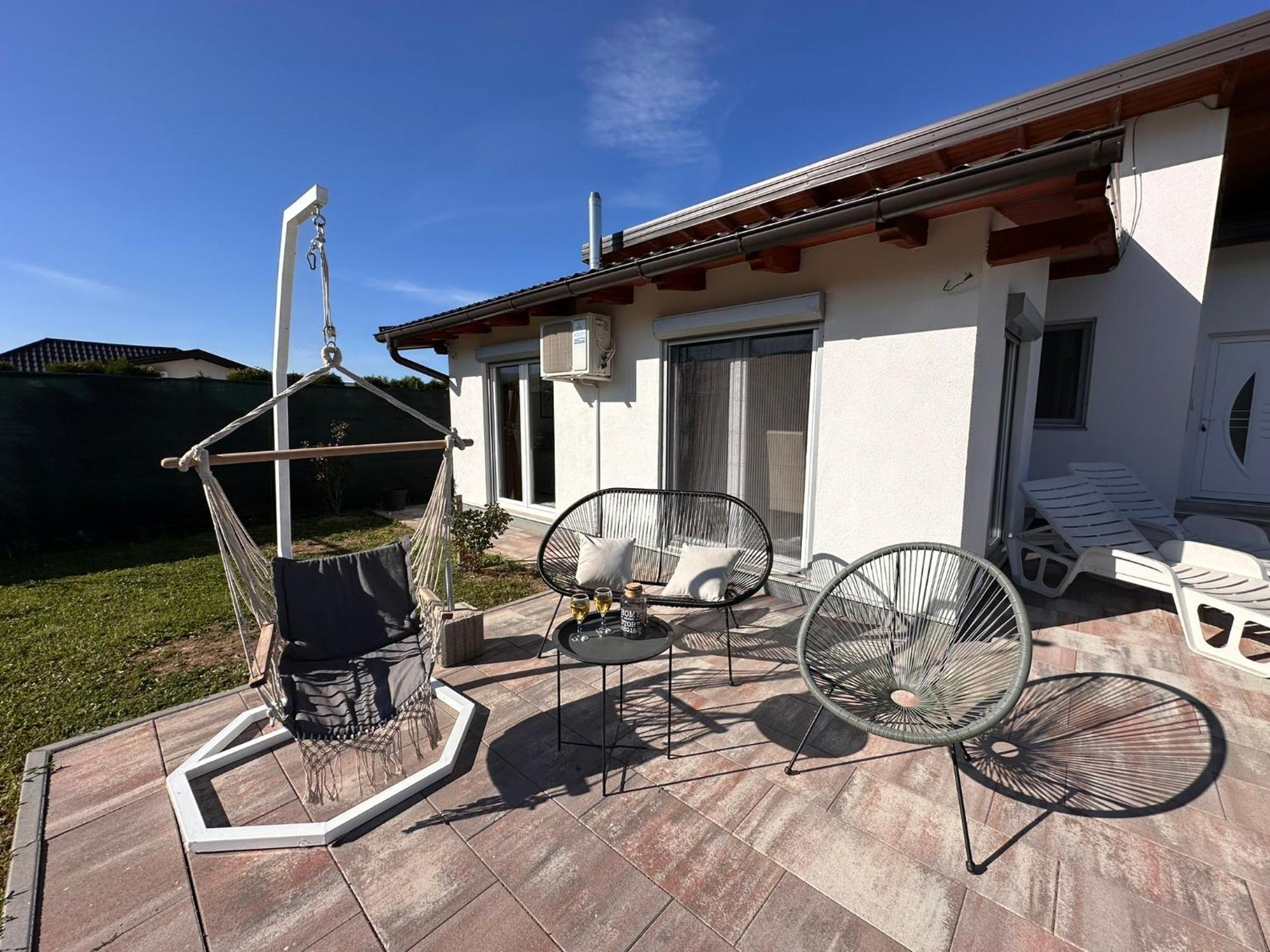 Holiday Home Emma Bihać Екстериор снимка