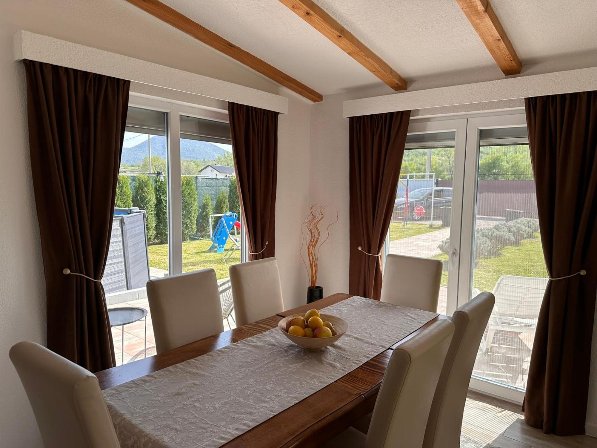 Holiday Home Emma Bihać Екстериор снимка