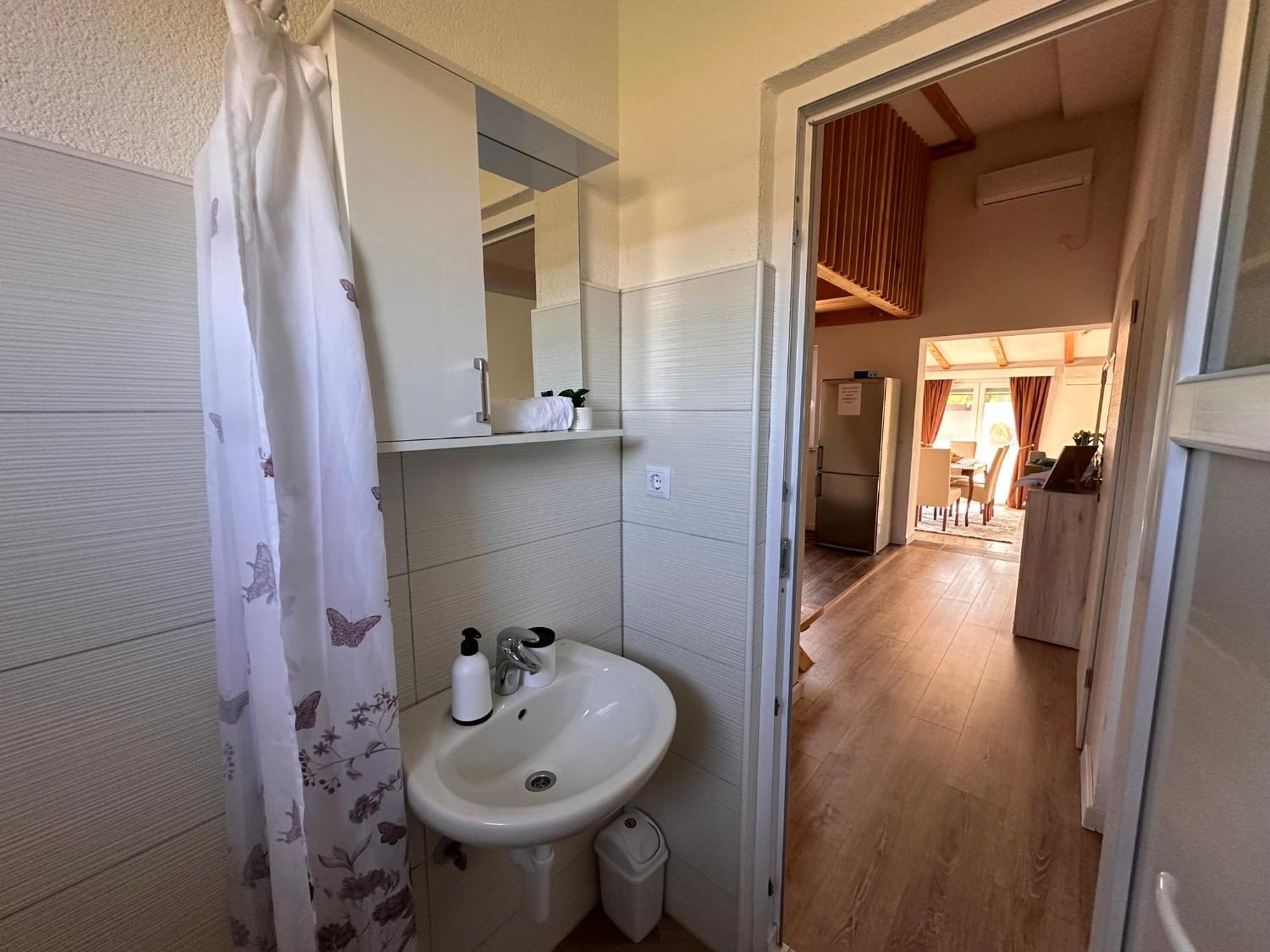 Holiday Home Emma Bihać Екстериор снимка