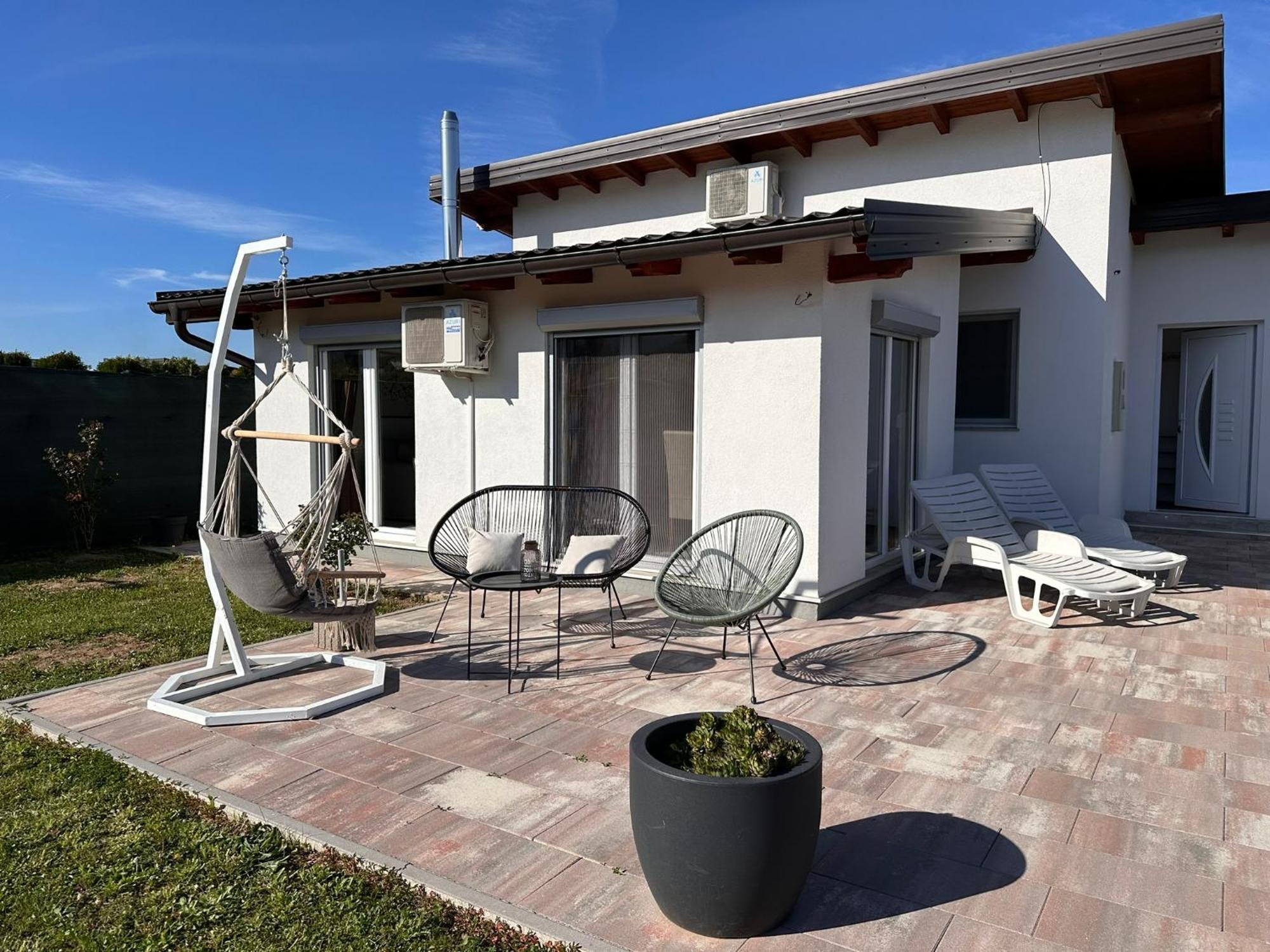 Holiday Home Emma Bihać Екстериор снимка