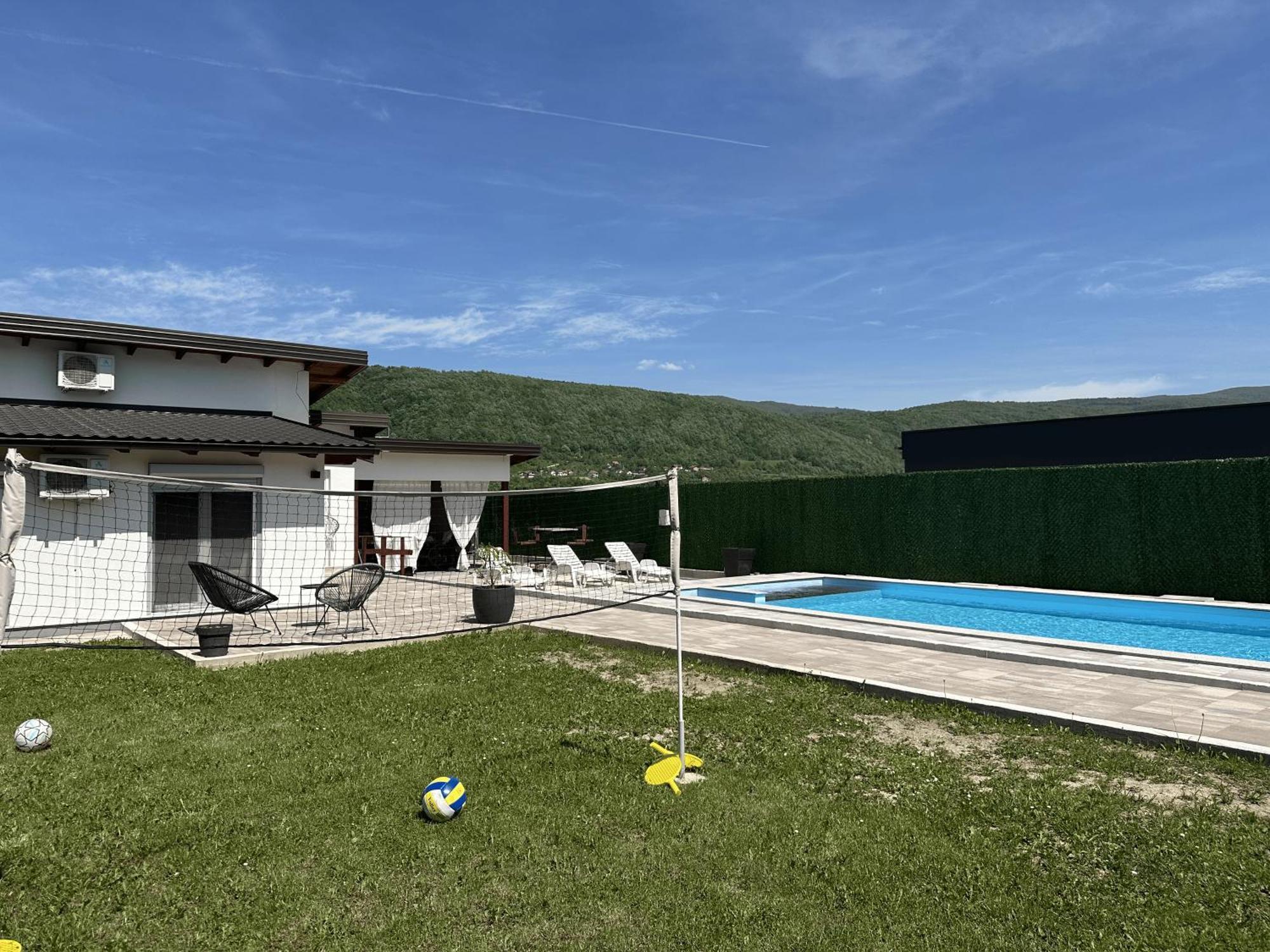 Holiday Home Emma Bihać Екстериор снимка